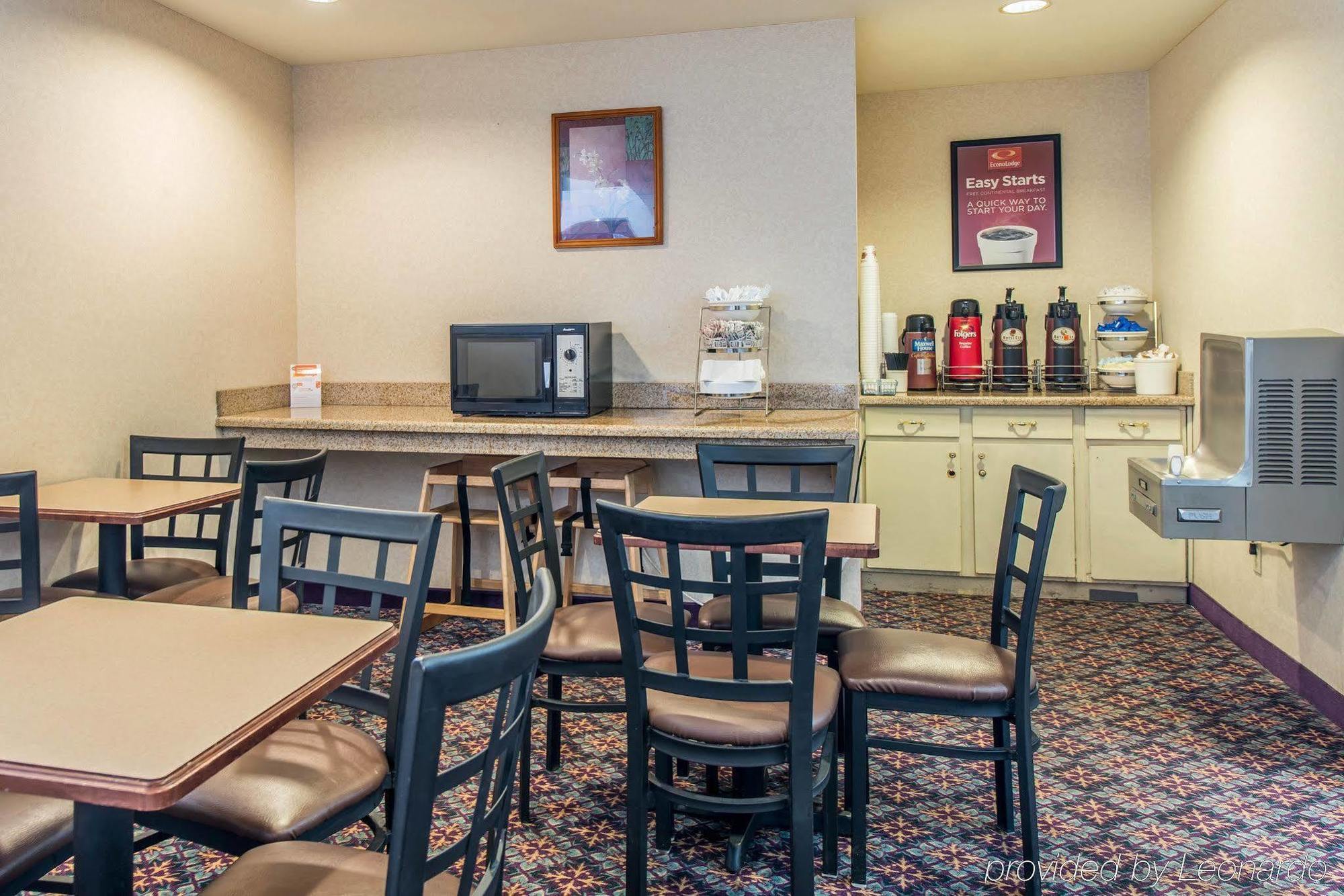 Econo Lodge North Academy Colorado Springs Exterior photo