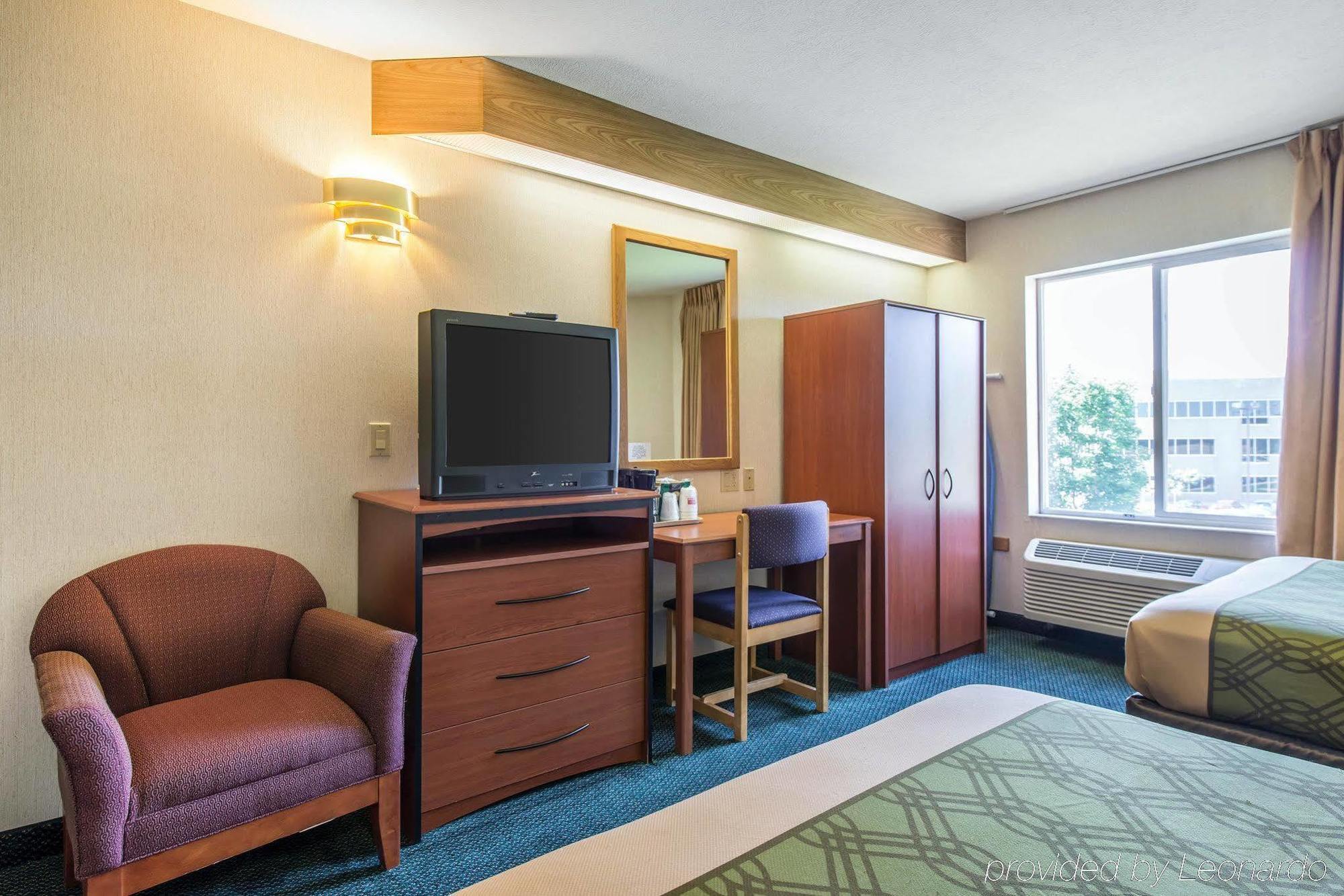 Econo Lodge North Academy Colorado Springs Exterior photo